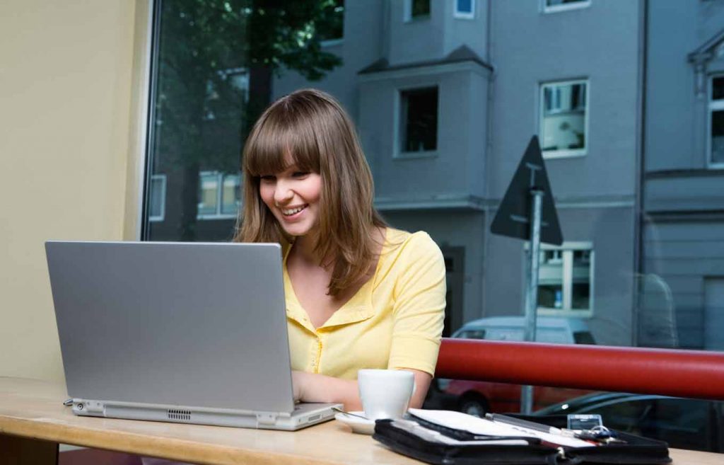 Bilgisayar ve Telefonlar Öğrenme İçin Hâlâ Yeterli Bir Araç Değil